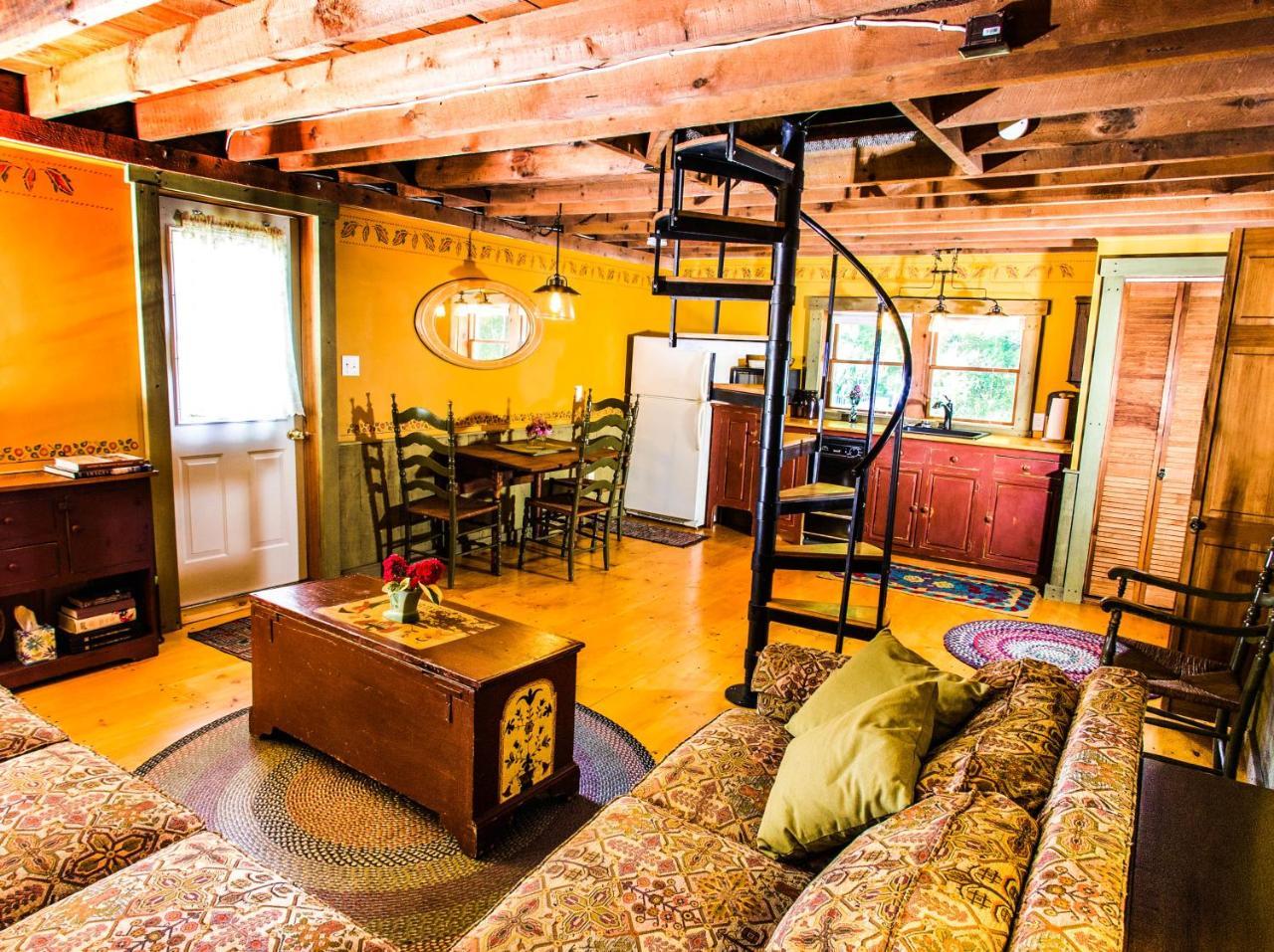 ميرديث The Nutmeg Inn المظهر الخارجي الصورة